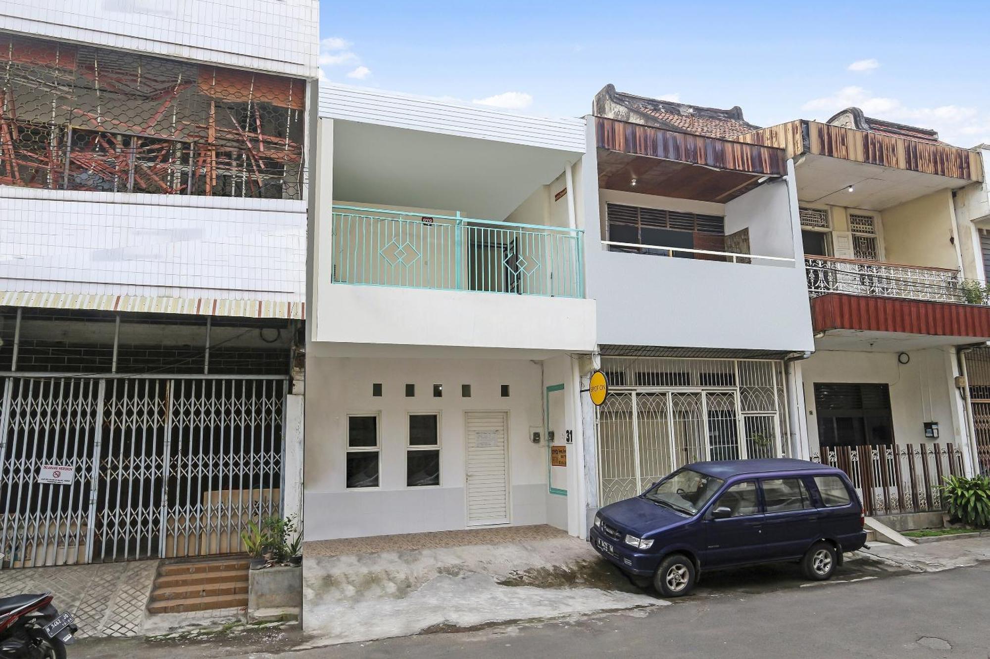 Spot On 90780 Gang Tengah Homestay Syariah Semarang Exterior foto