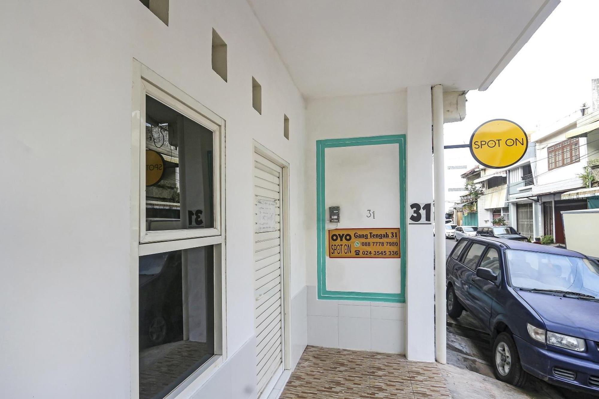 Spot On 90780 Gang Tengah Homestay Syariah Semarang Exterior foto